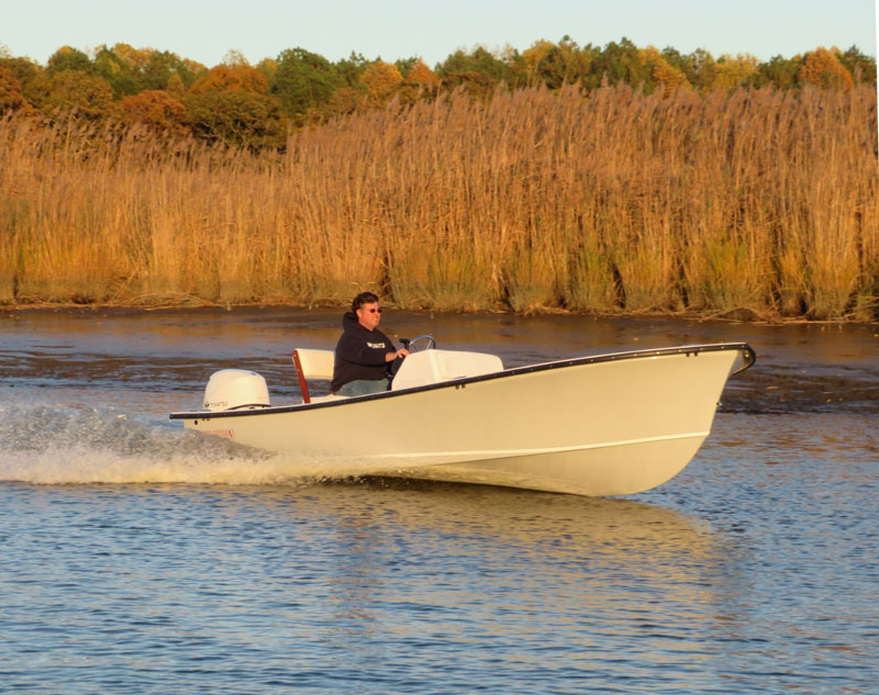 calvert 16 center console running