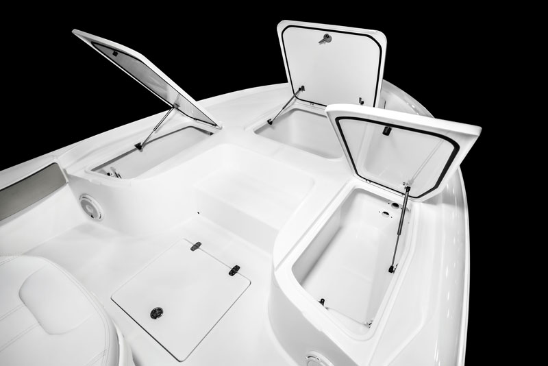 contender 24 bay bow